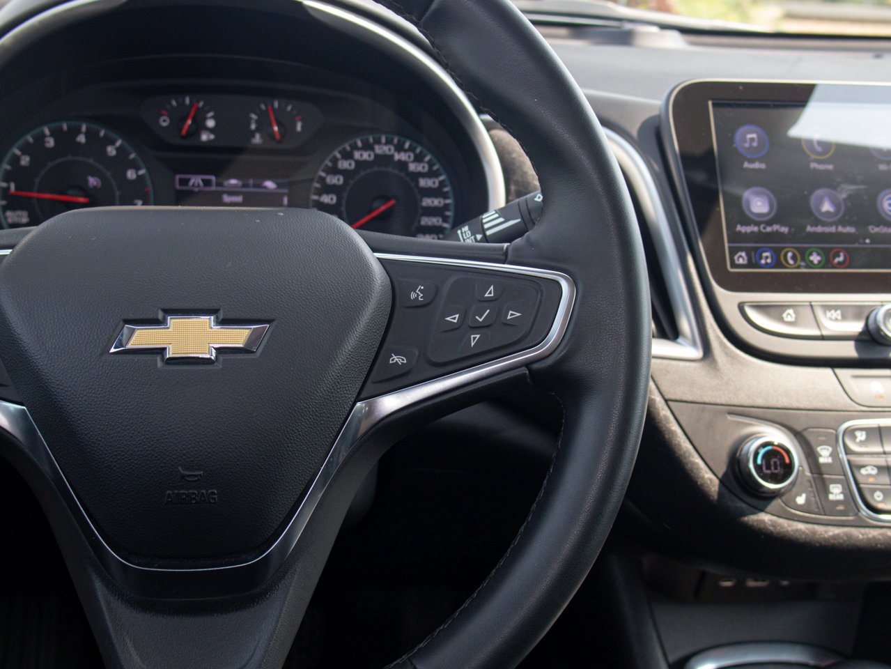 2024 Chevrolet Malibu 4dr Sdn 1LT White Sherwood Park - photo #22