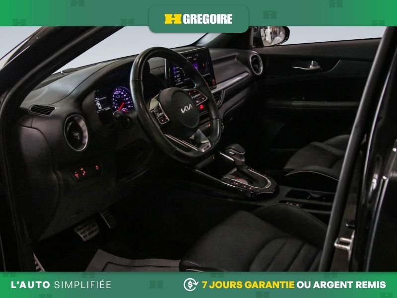 2023 Kia Forte Black Blainville - photo #8