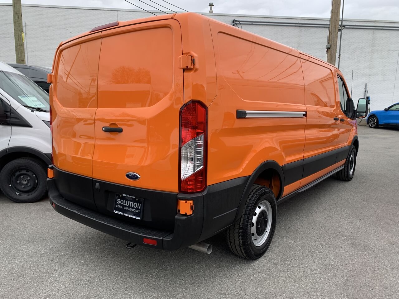 2025 Ford Transit fourgon utilitaire Orange Châteauguay - photo #6