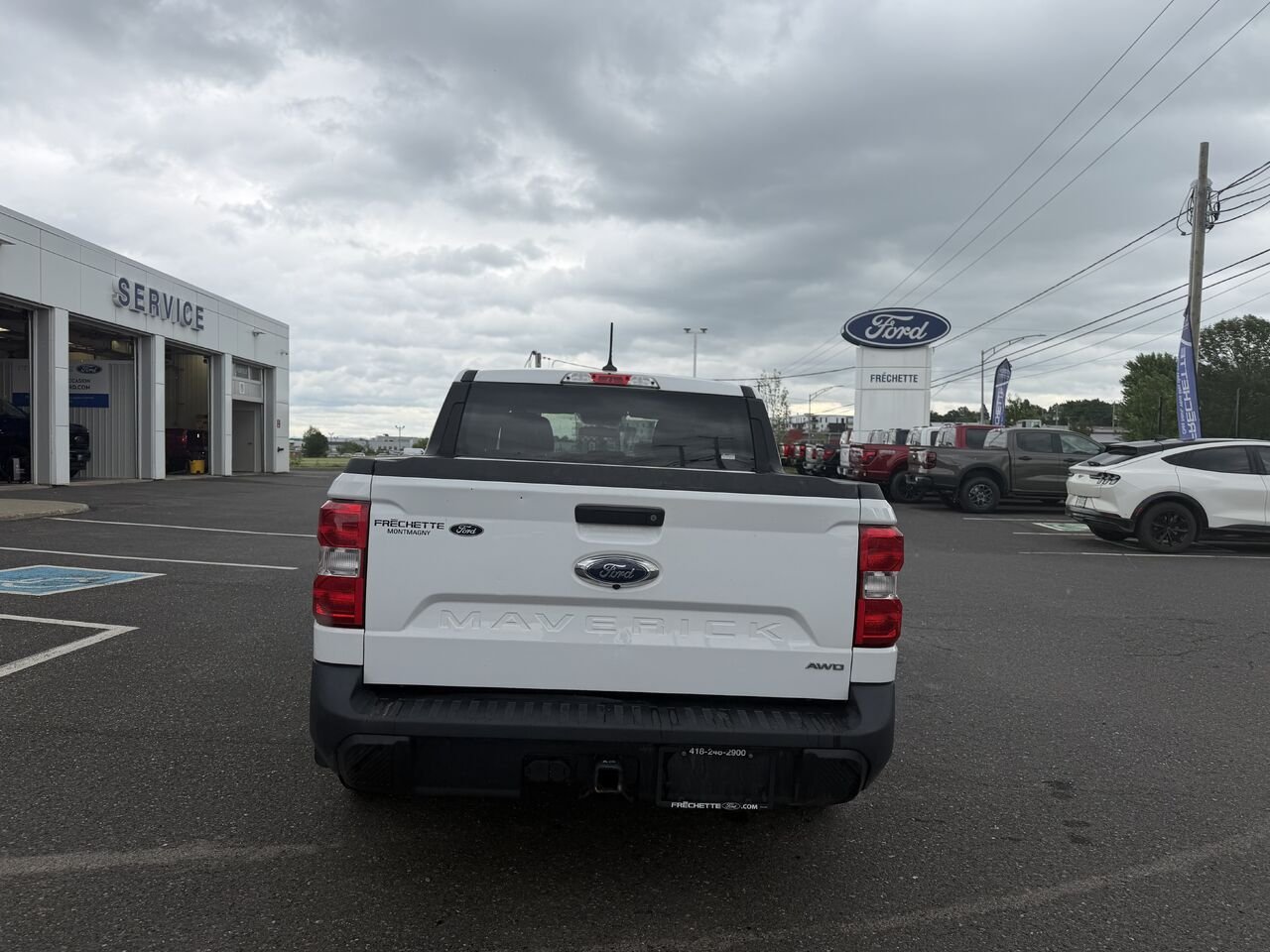 2023 Ford Maverick White Montmagny - photo #3