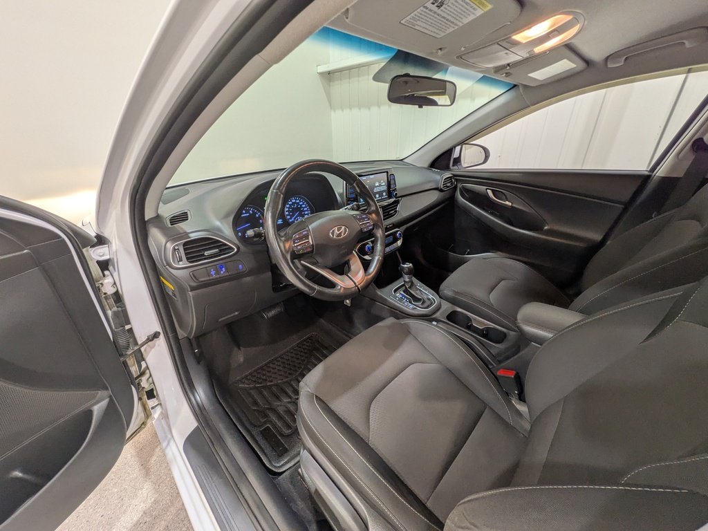 2018 Hyundai Elantra GT GL Auto White Val-David - photo #9