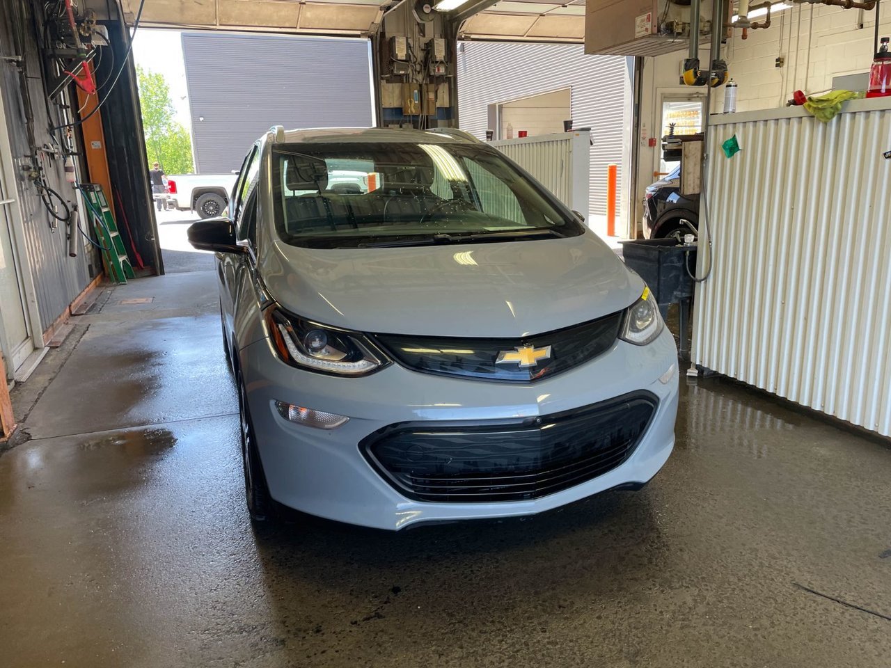 Chevrolet Bolt EV PREMIER *CUIR* SIÈGES / VOLANT CHAUFF BOSE CARPLAY 2019 Gris Saint-Jérôme - photo #8