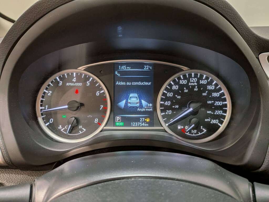 Nissan Sentra 4dr Sdn CVT SR Turbo 2017 Noir Val-David - photo #14