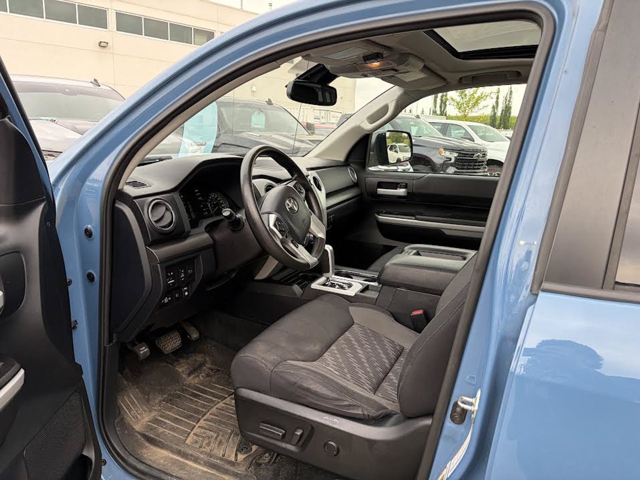 2019 Toyota Tundra 4x4 Crewmax SR5 Plus 5.7L Cavalry Blue Sherwood Park - photo #5