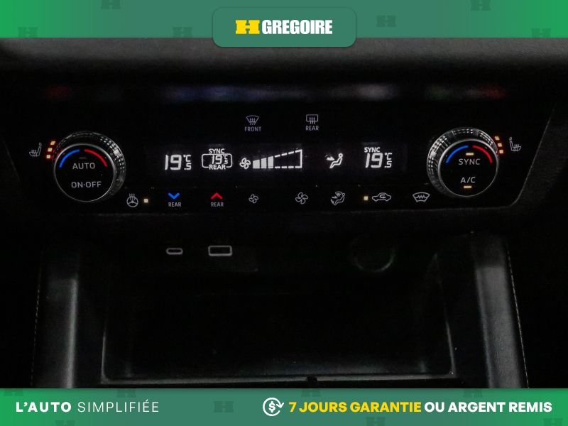 2024 Mitsubishi Outlander Plug-In Hybrid Laval - photo #31