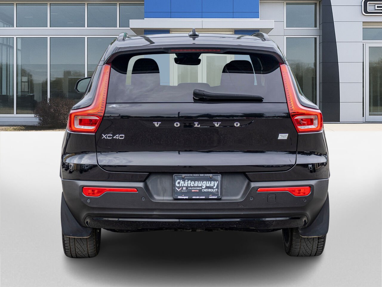 2022 Volvo Recharge XC40 tout électrique P8 Plus TIe Black Châteauguay - photo #4
