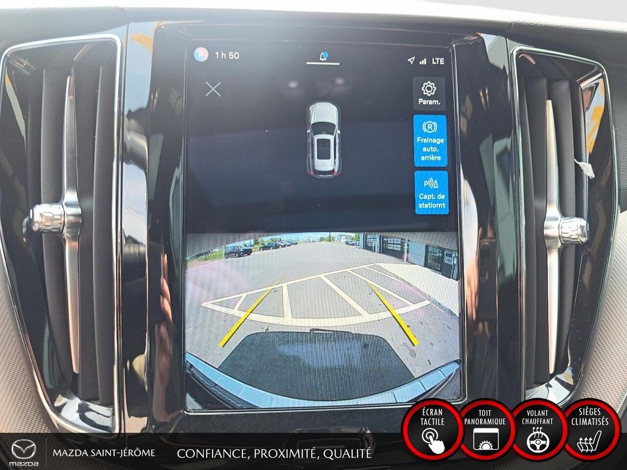 2022 Volvo XC60 Recharge T8 R-Design hybride rechargeable | POLESTAR | TOIT PANORAMIQUE | AWD | CUIR | Black Saint-Jérôme - photo #20