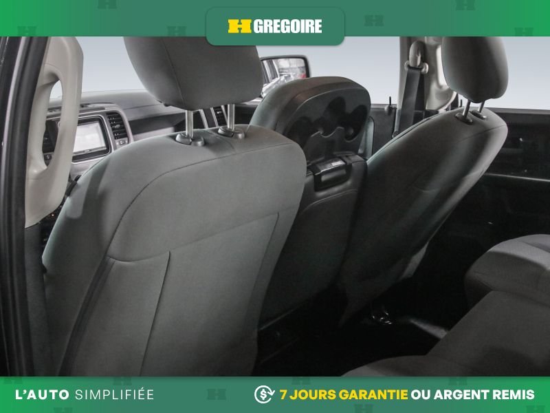 Ram 1500 729088 | ST AWD AUTO A/C GR ELECT MAGS CAM RECUL BLUETOOTH 2019 Noir Laval - photo #22