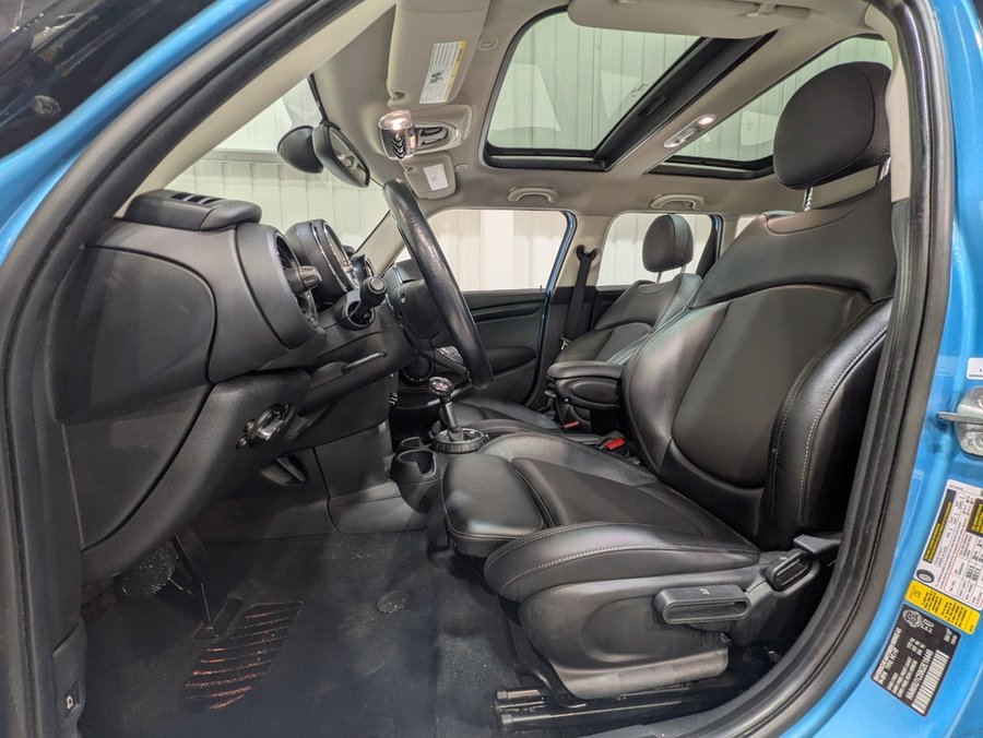MINI Cooper Hardtop 5 Door 5dr HB 2016 Bleu