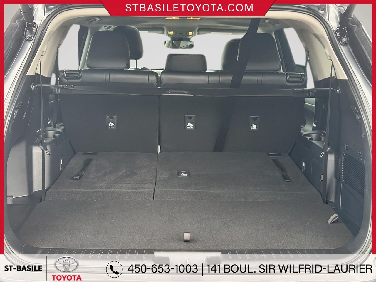 2024 TOYOTA Highlander Hybrid Grey Saint-Basile-le-Grand - photo #8