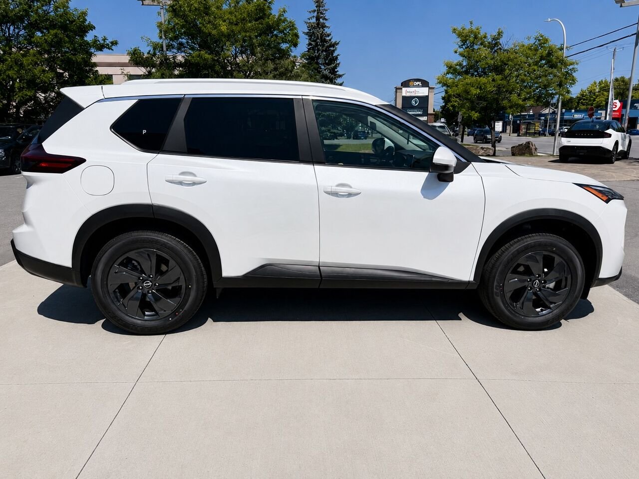 NISSAN Rogue ROGUE SV TOIT OUVRANT 2026 Blanc Everest nacré triple couche Châteauguay - photo #7