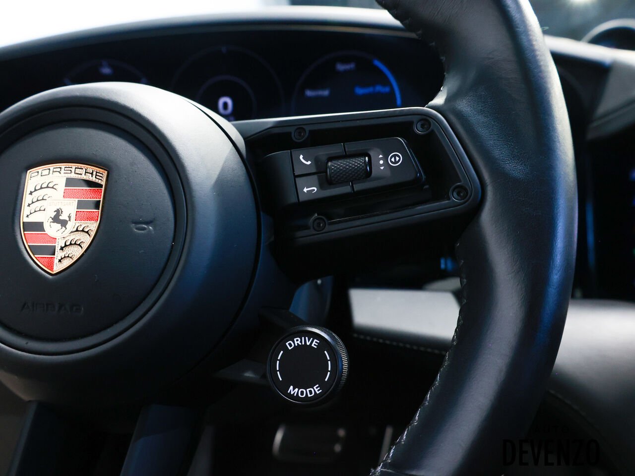 2023 Porsche Taycan White Saint-Eustache - photo #15