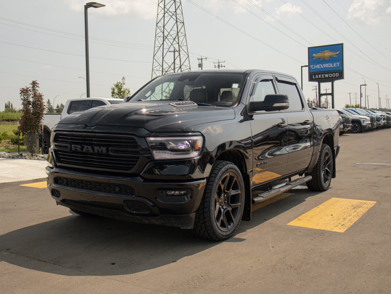 2022 Ram 1500 Sport 4x4 Crew Cab 5'7 Box Black Sherwood Park - photo #3