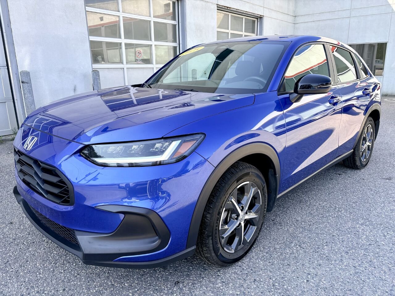 2025 Honda HR-V Blue Mont-Laurier - photo #4