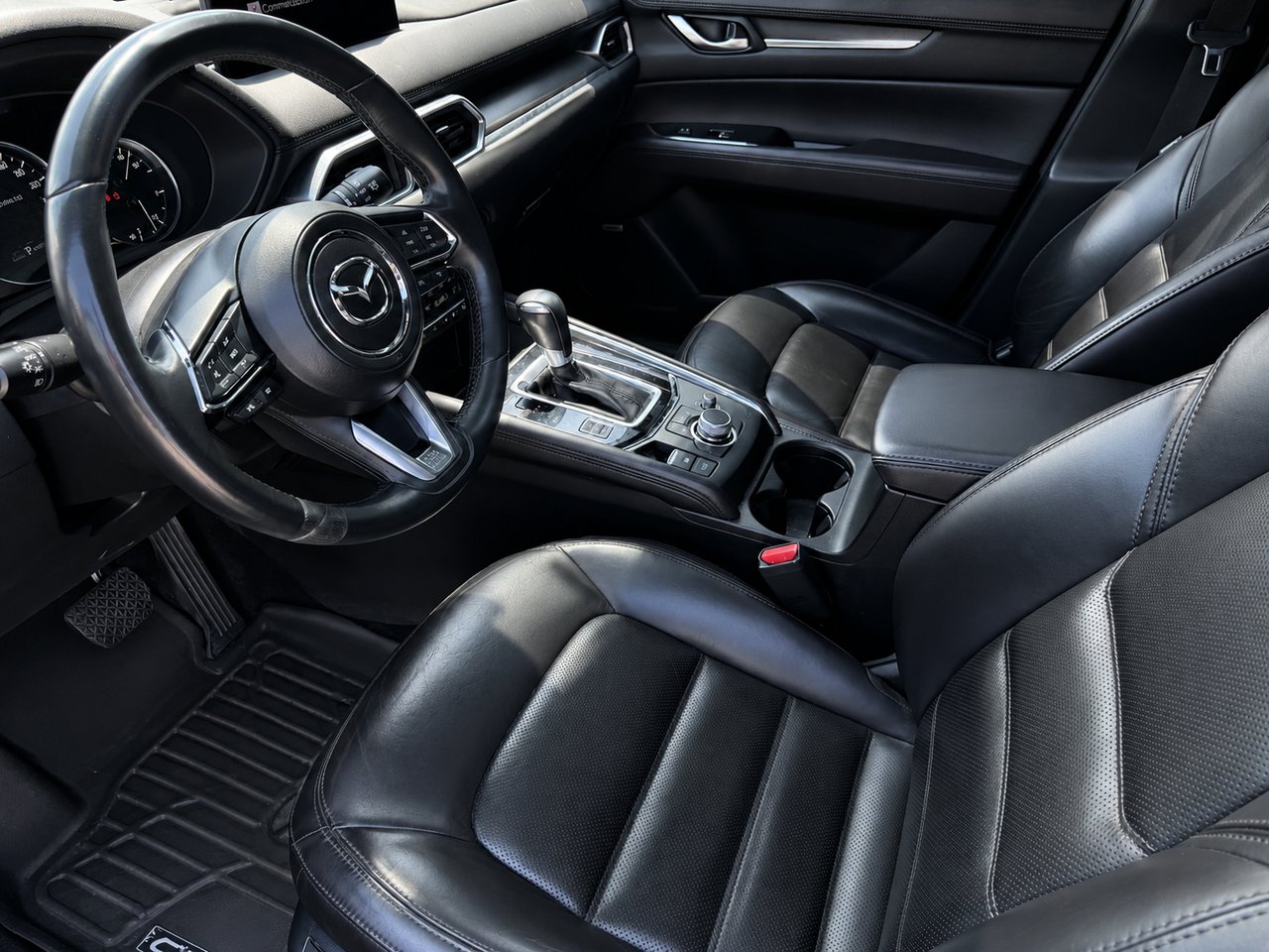 2023 Mazda CX-5 Signature Grey Châteauguay - photo #5