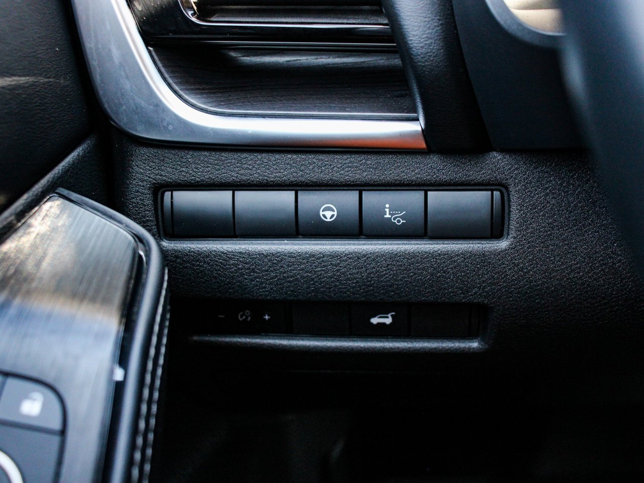 2023 Nissan Rogue AWD Platinum White Sherwood Park - photo #17