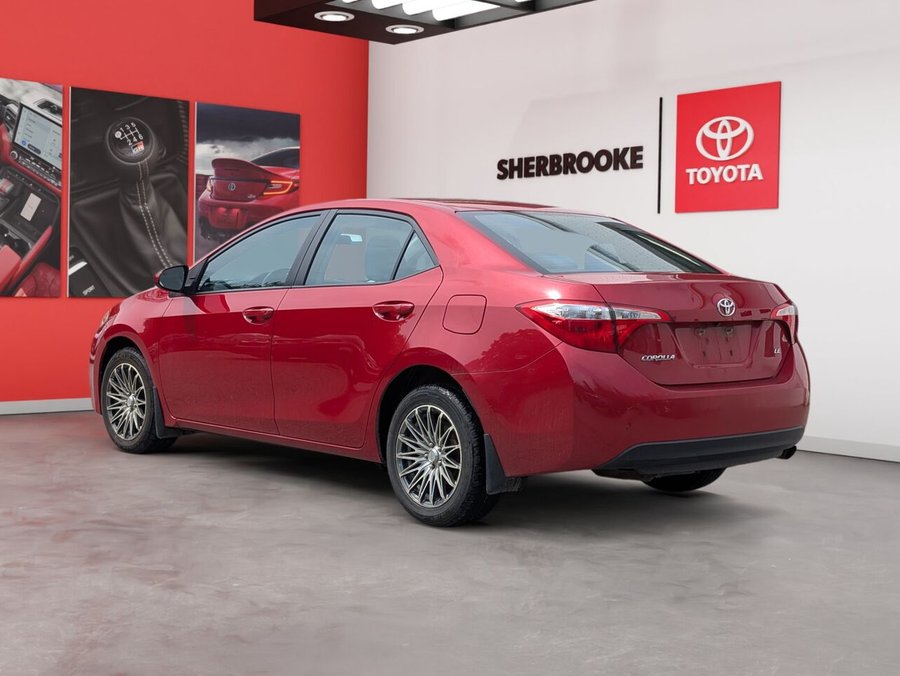 Toyota Corolla 2016 2016 Rouge barcelone métallisé