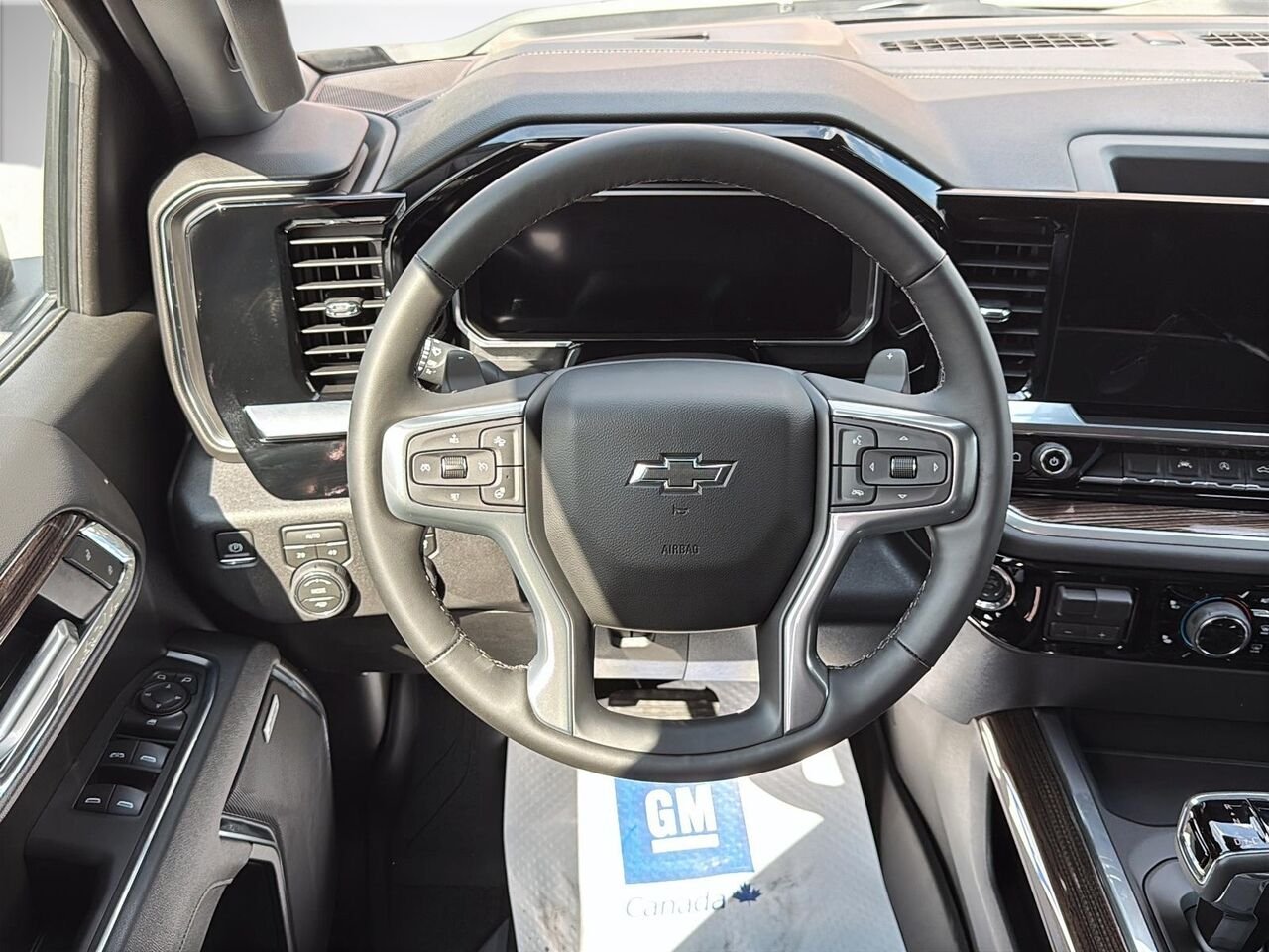 CHEVROLET Silverado 1500 RST 2026 BLANC SOMMET Saint-Hyacinthe - photo #10