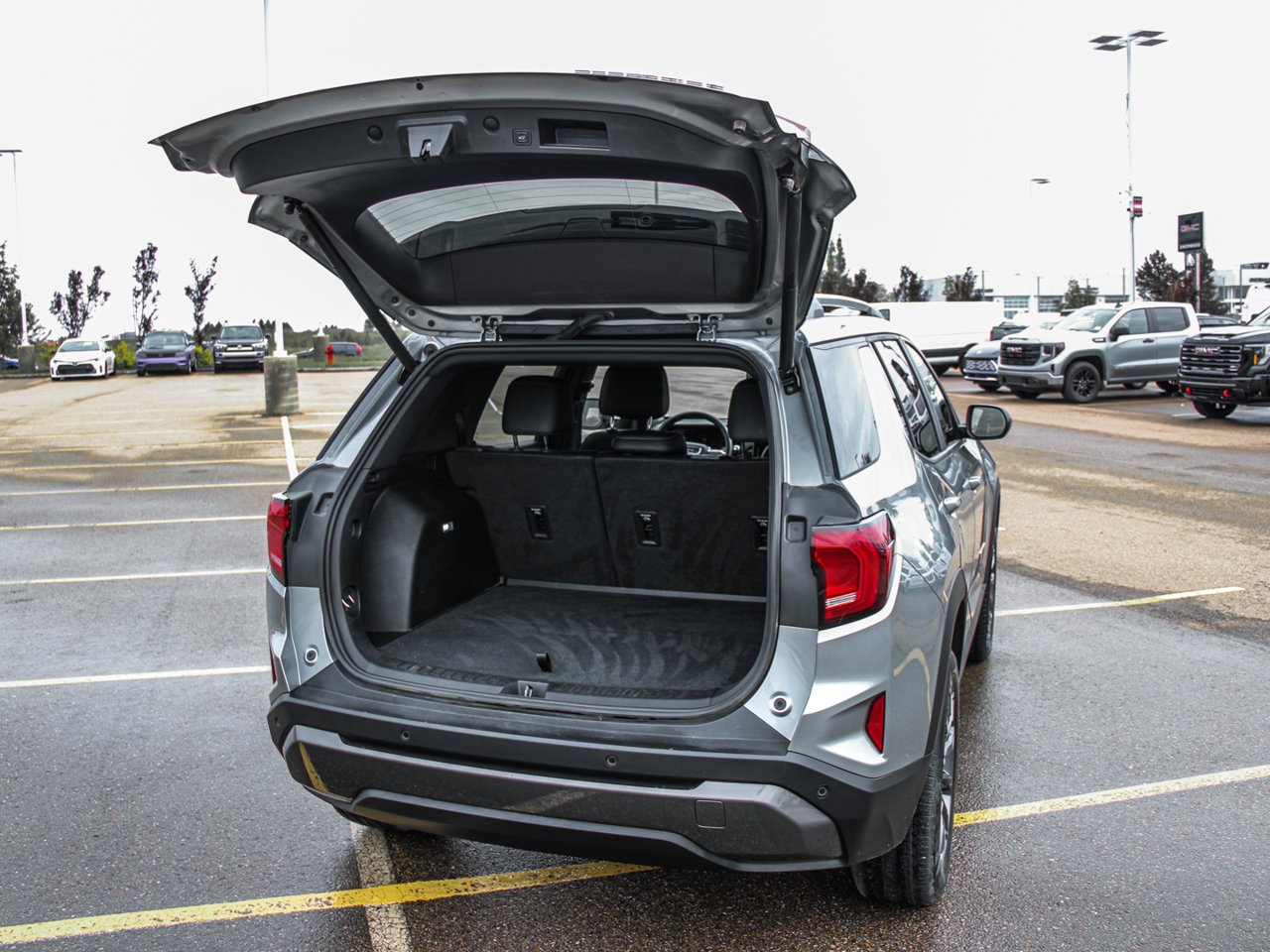 2025 GMC Terrain AWD 4dr Elevation Grey Sherwood Park - photo #7