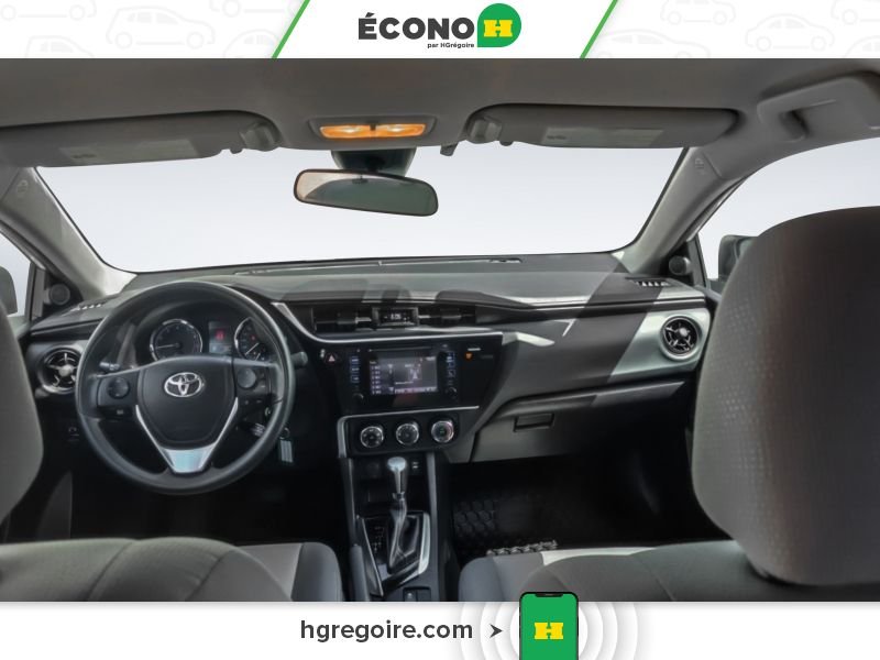 Toyota Corolla 2017 Blanc Laval - photo #18
