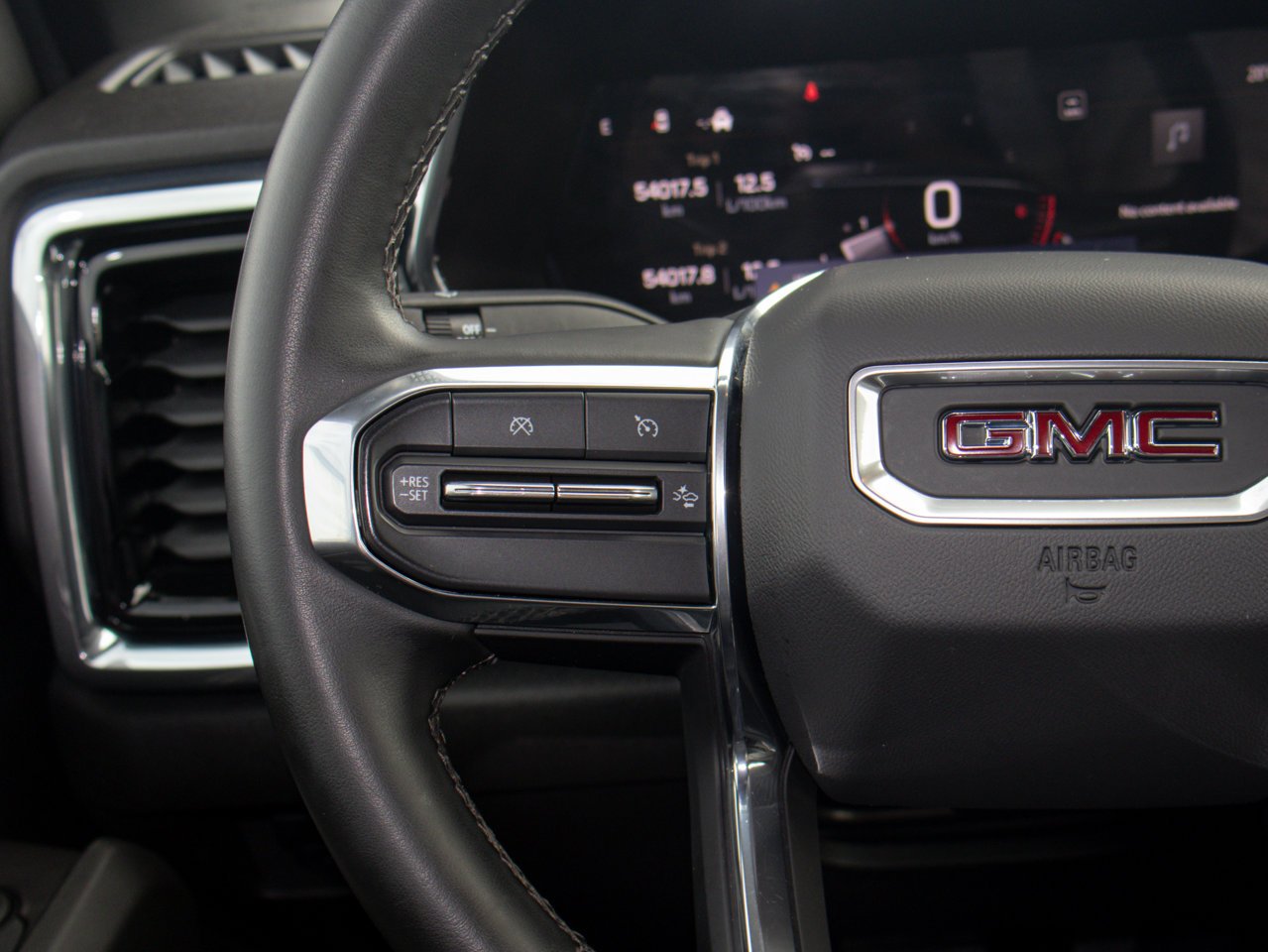 2024 GMC Canyon 4WD Crew Cab Elevation Black Sherwood Park - photo #20