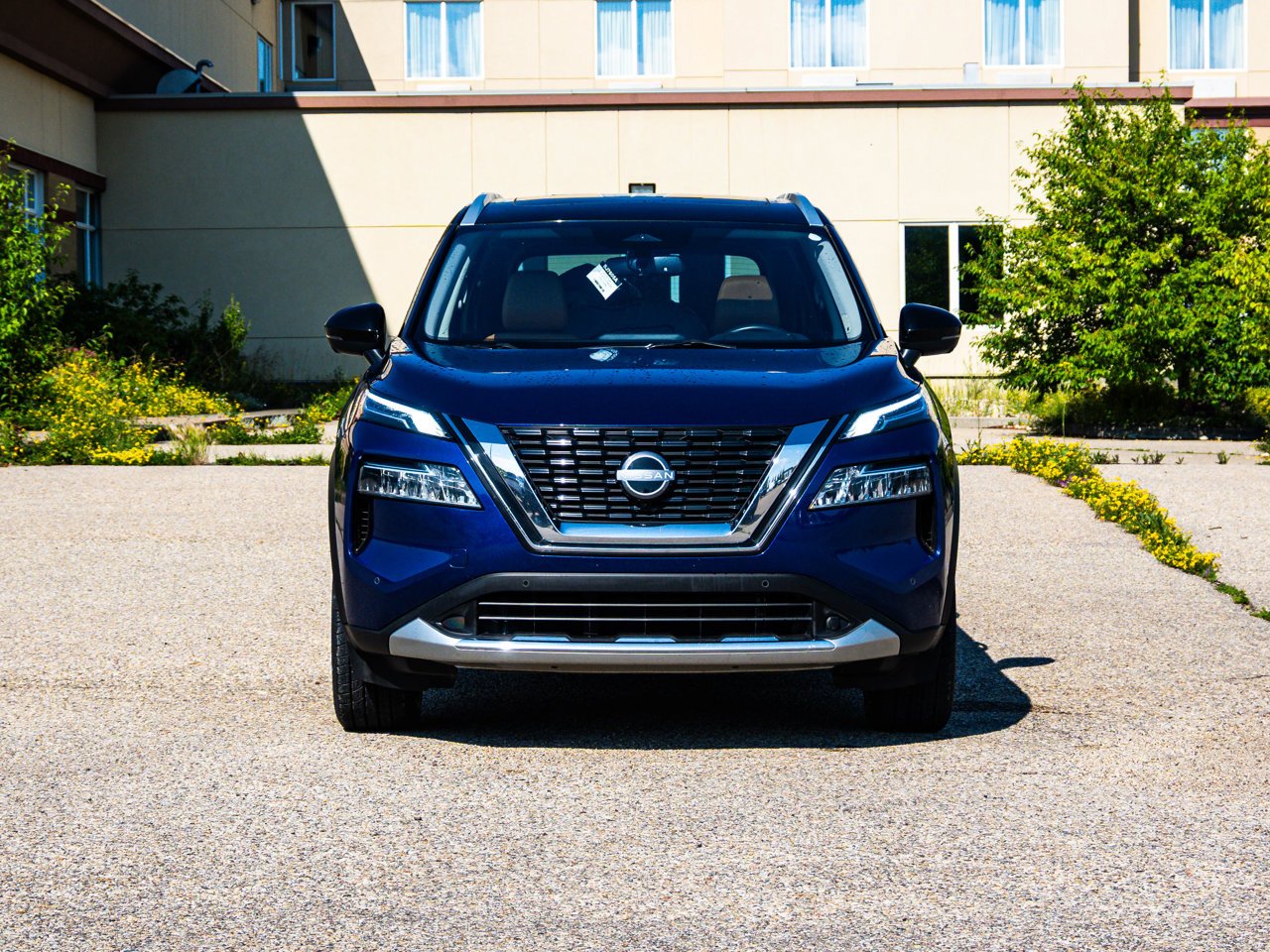 2023 Nissan Rogue AWD Platinum Blue Sherwood Park - photo #2