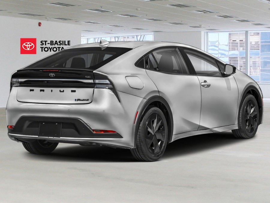 2026 TOYOTA Prius Plug-In Hybrid 2026 Cutting Edge Silver