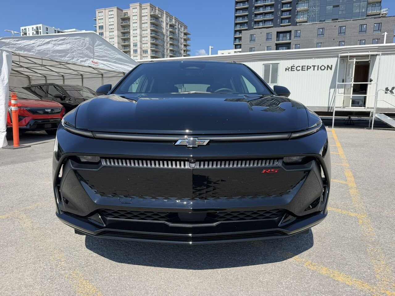 2026 Chevrolet Equinox EV RS AWD TOIT PANORAMIQUE Black Laval - photo #3