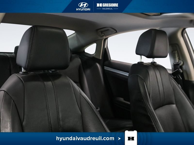 2016 Honda Civic White Blainville - photo #32