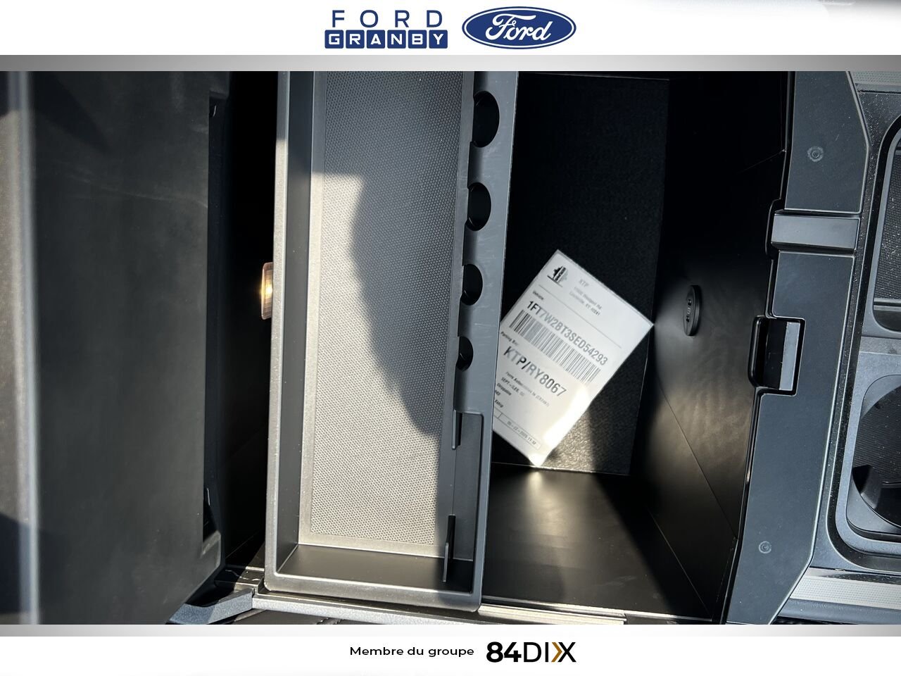 2025 Ford Super Duty F-250 SRW White Granby - photo #35
