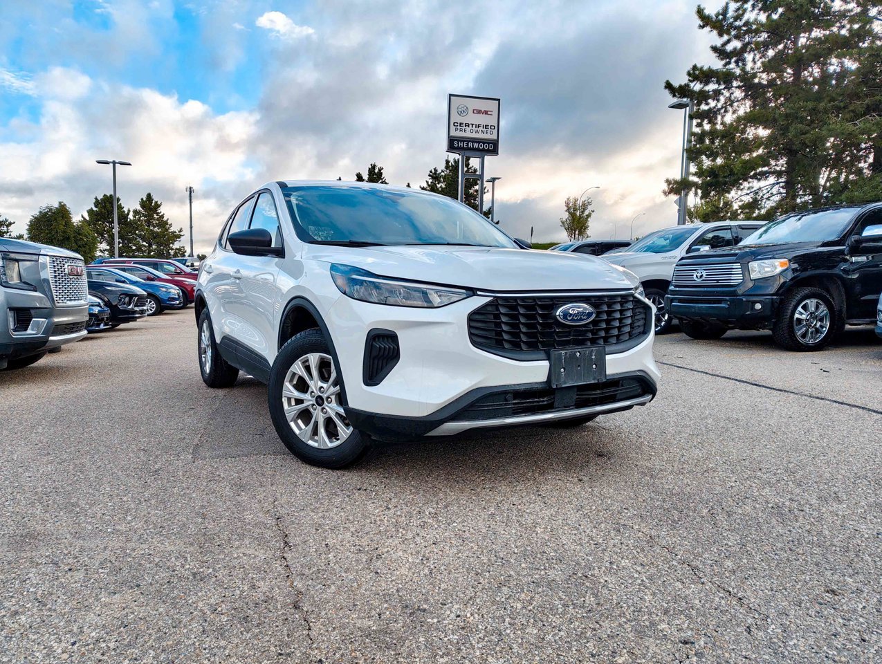 2025 Ford Escape Active AWD White Sherwood Park - photo #1