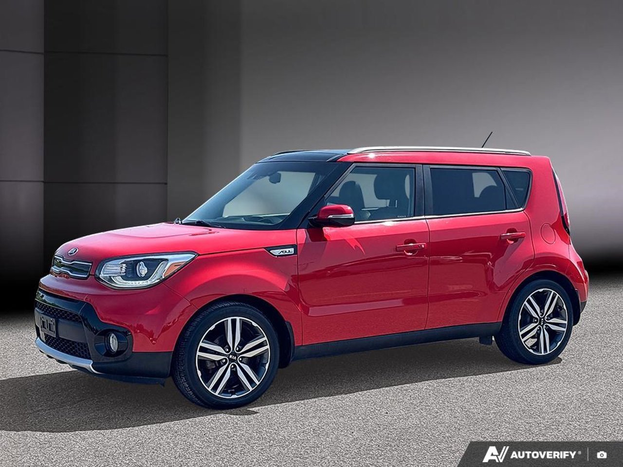 Kia Soul KNDJP3A51J7582744 2018 Rouge Mirabel - photo #0