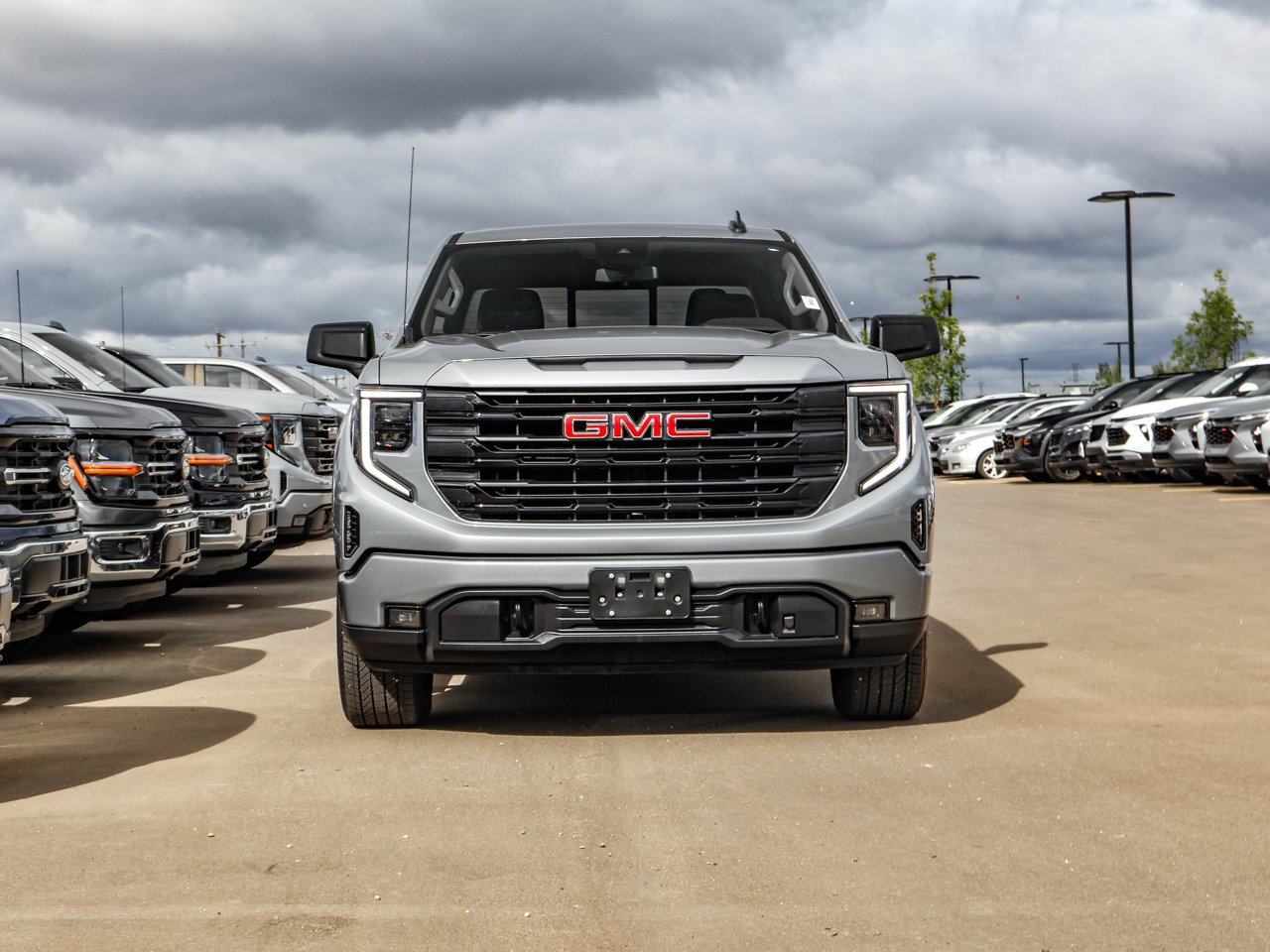 2024 GMC Sierra 1500 4WD Crew Cab 147 Elevation Grey Sherwood Park - photo #2