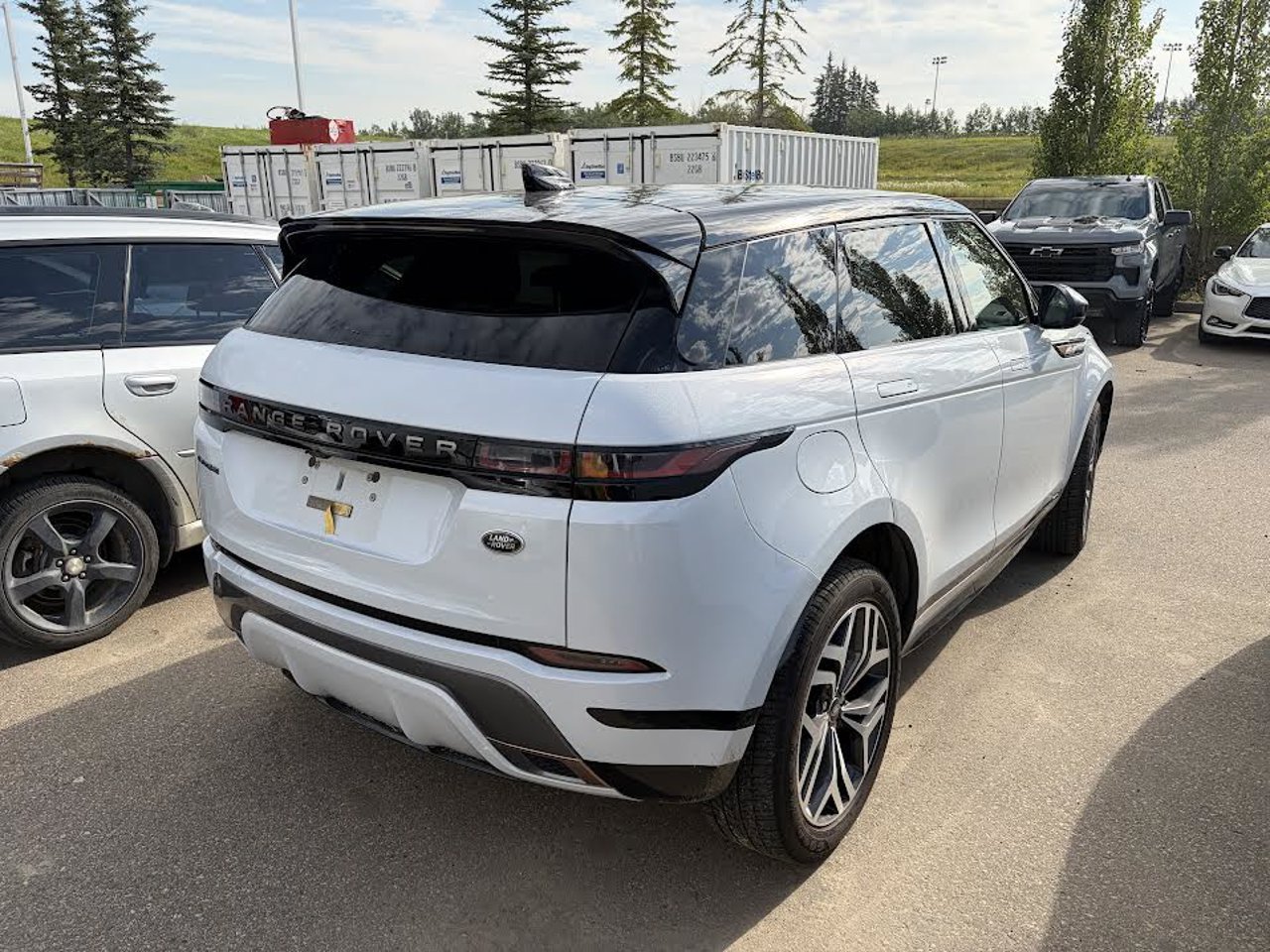 2020 Land Rover Range Rover Evoque P250 First Edition Yulong White Metallic Sherwood Park - photo #3