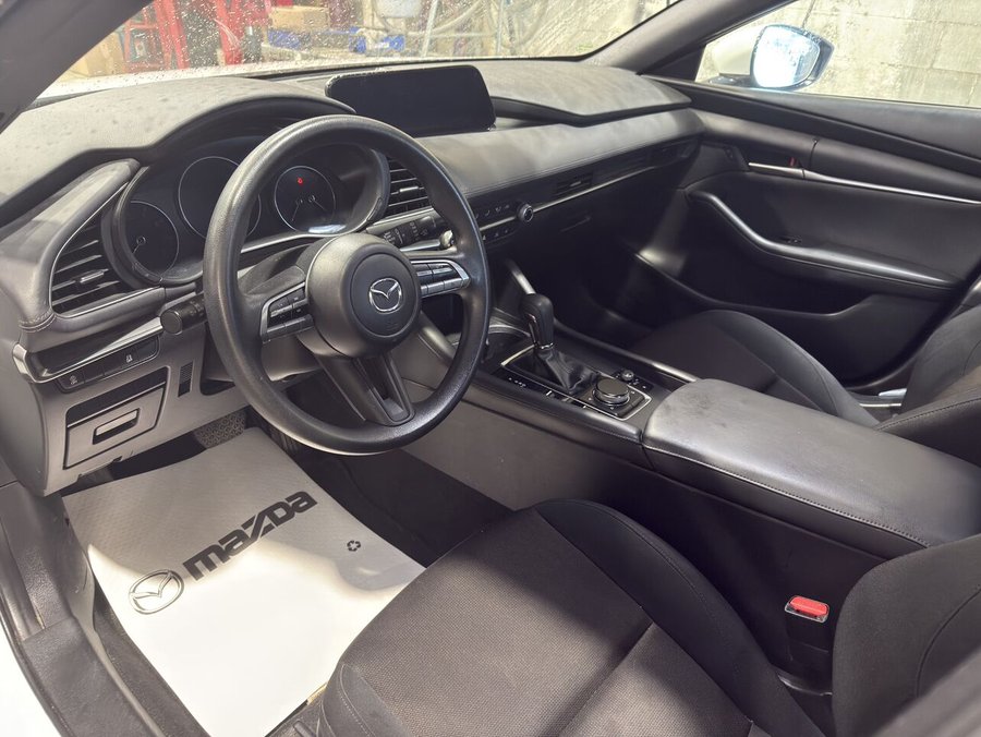 2023 Mazda Mazda3 Sport 2023 White