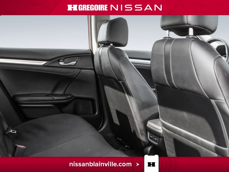 2018 Honda Civic Red Blainville - photo #29