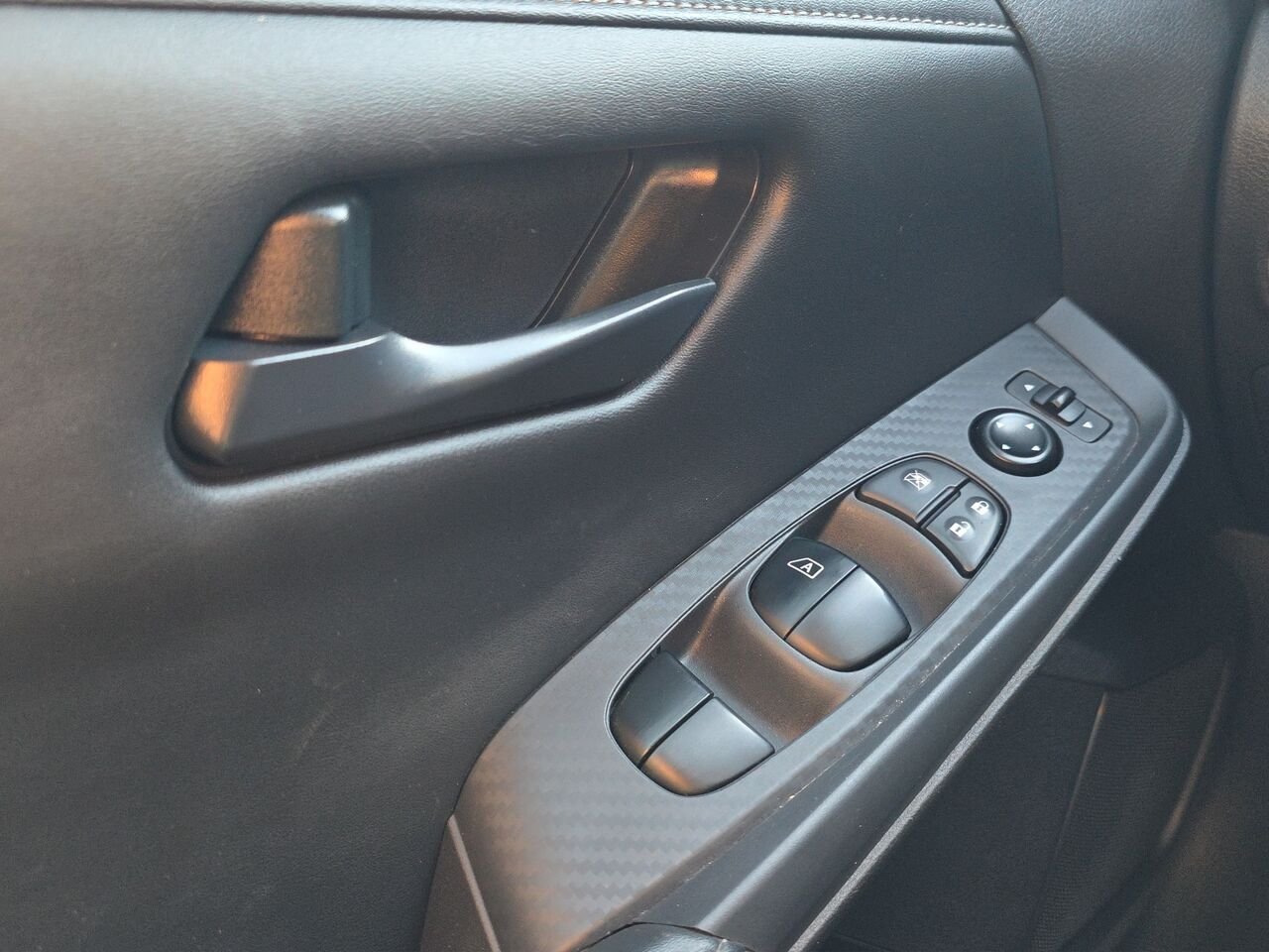 2024 Nissan Sentra S Plus CVT, caméra de recul, commande audio au volant, Apple Carplay Black Val-David - photo #15