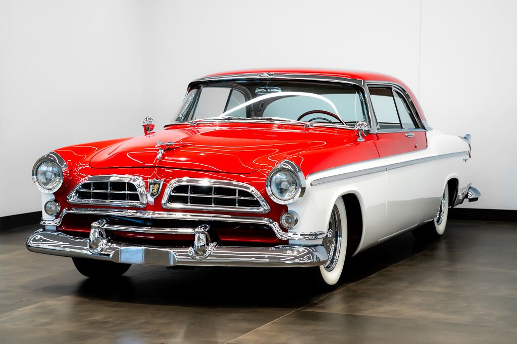 Chrysler New Yorker PRIX IN USD St.Regis | CAR IN MILES 1955 Rouge Montréal - photo #0