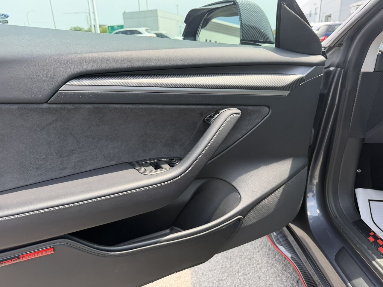 Tesla Model 3 CARBONE 2023 Argent Laval - photo #21
