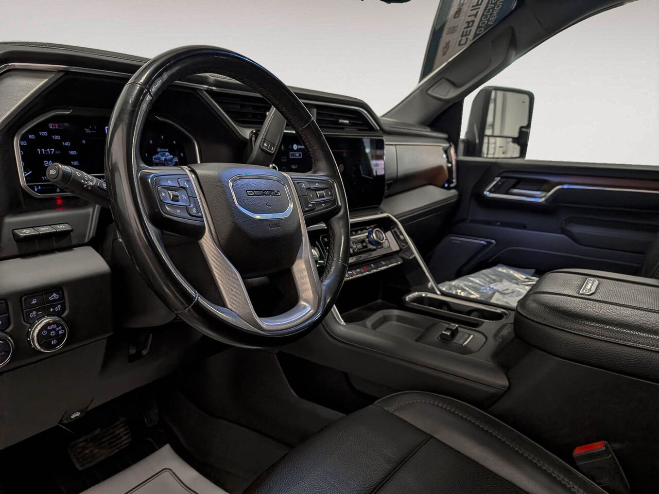 GMC SIERRA CAISSE STANDARD DE 6 PIEDS 6 POU DENALI Toit Ouvrant 2024 Noir Sherbrooke - photo #6