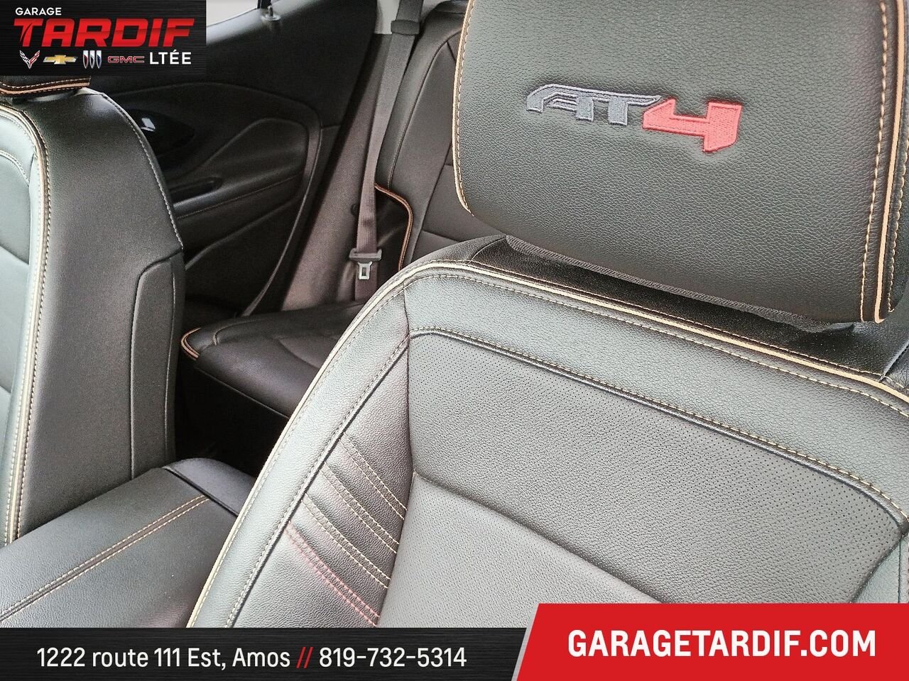 2024 GMC Terrain SLT AWD Red Mont-Laurier - photo #10