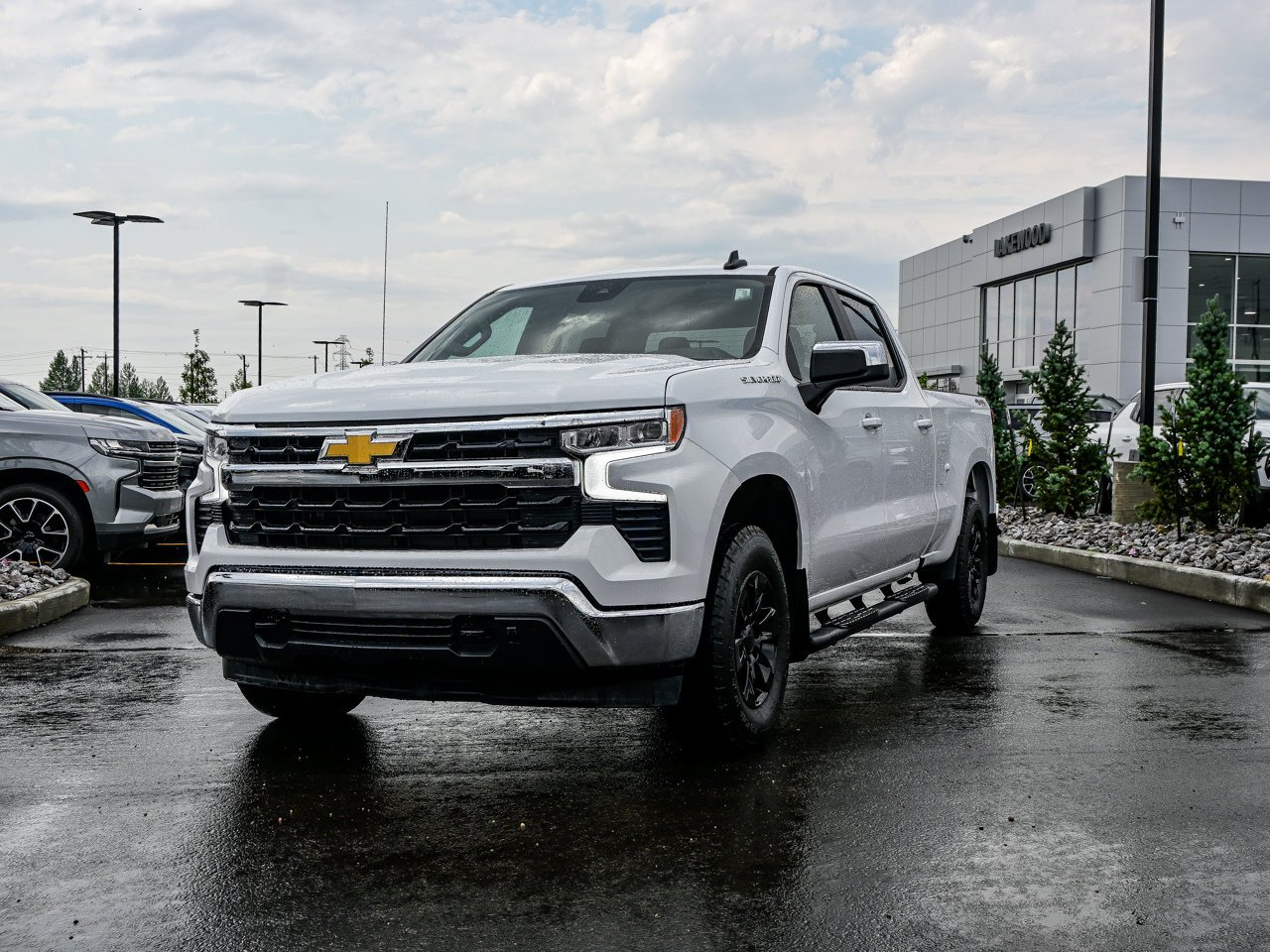 2026 Chevrolet Silverado 1500 4WD Crew Cab 147 LT White Sherwood Park - photo #3