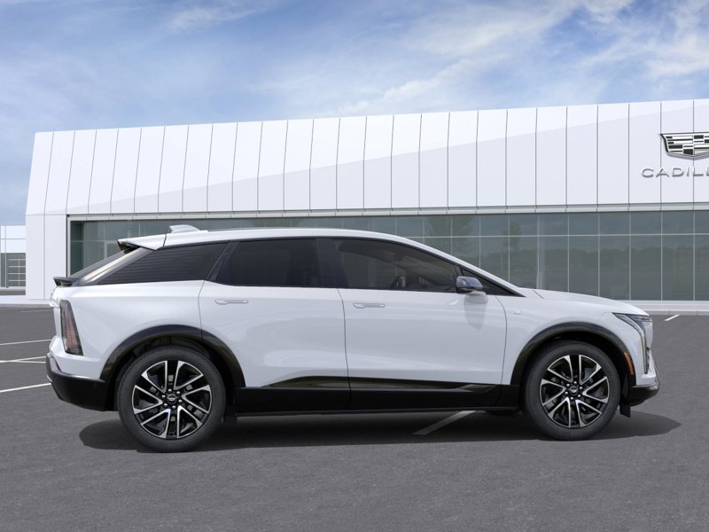 CADILLAC OPTIQ 4 portes - Sport 2027 Blanc éclatant, triple couche