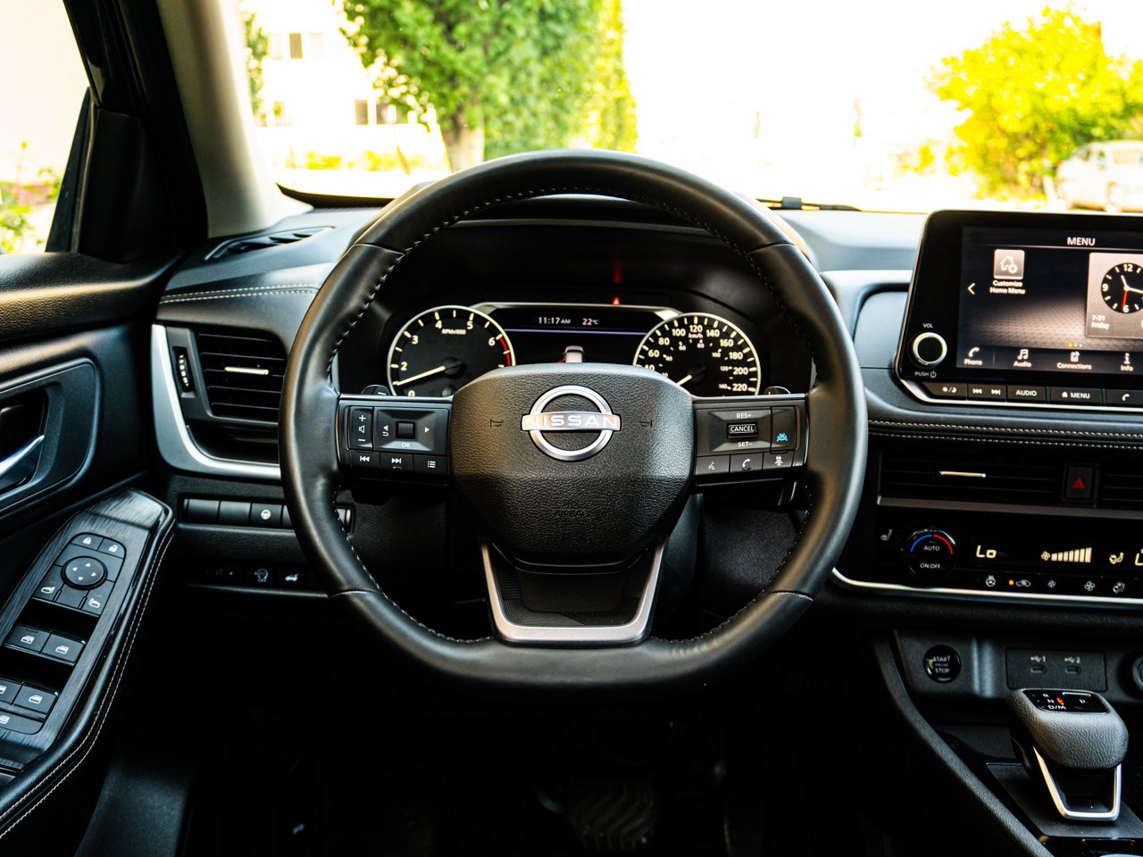 2025 Nissan Rogue AWD SV Moonroof Black Sherwood Park - photo #31