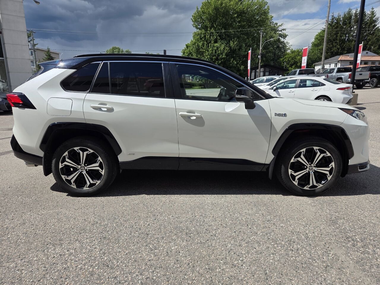 2021 Toyota RAV4 PRIME White Amos - photo #3