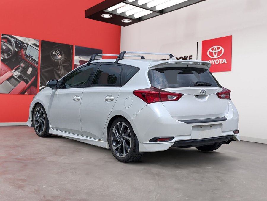 2018 Toyota Corolla iM 2018 White