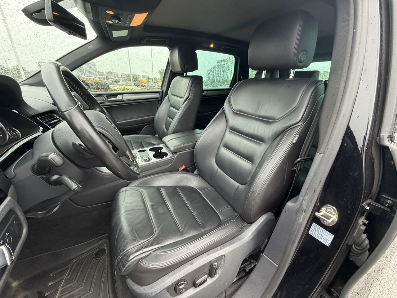 2014 Volkswagen Touareg TDI R-LINE Black Laval - photo #16