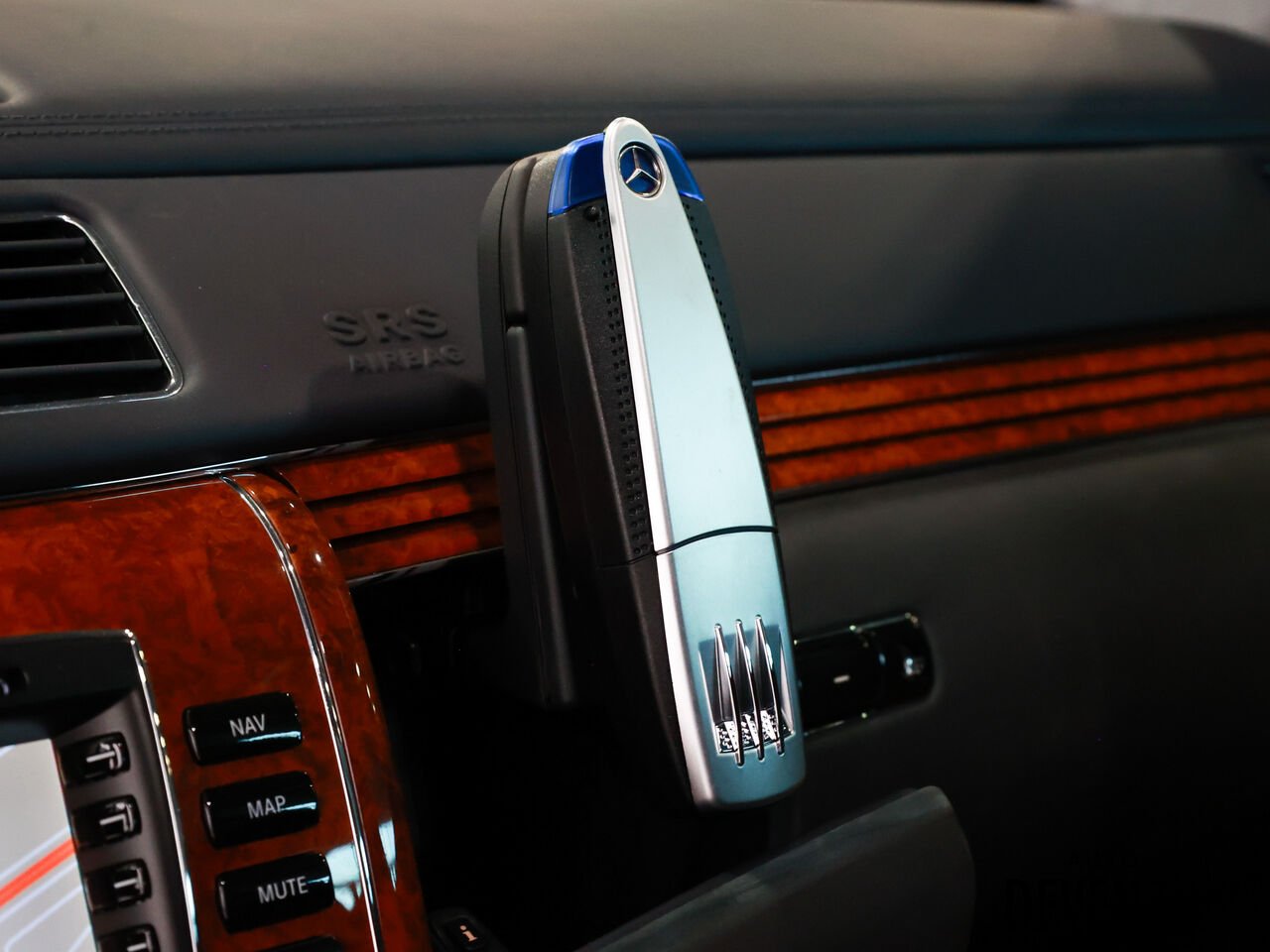 2009 Maybach 57 Blue Saint-Eustache - photo #21