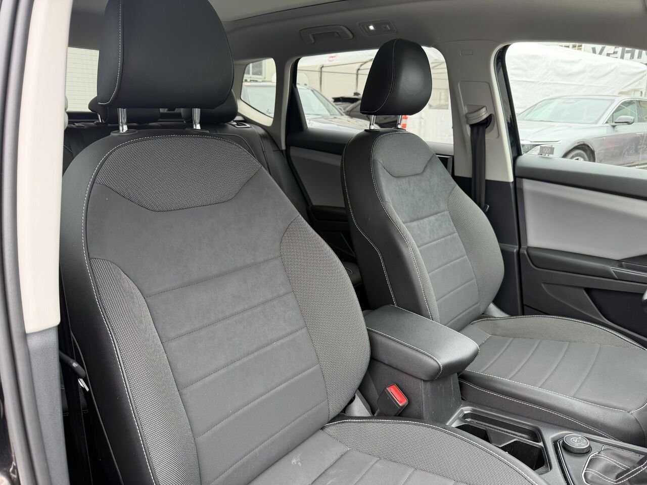 Volkswagen Taos Comfortline 4MOTION 2022 Noir Laval - photo #14