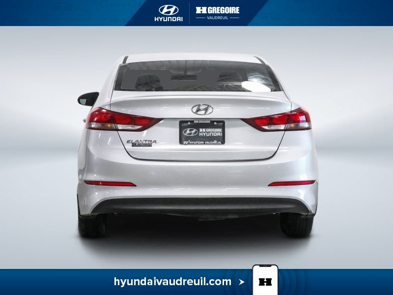 Hyundai Elantra 2017 Argent Laval - photo #8